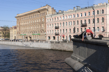 .Russia, Saint Petersburg, listed as World Heritage by UNESCO, the Neva and Lomonosov bridge