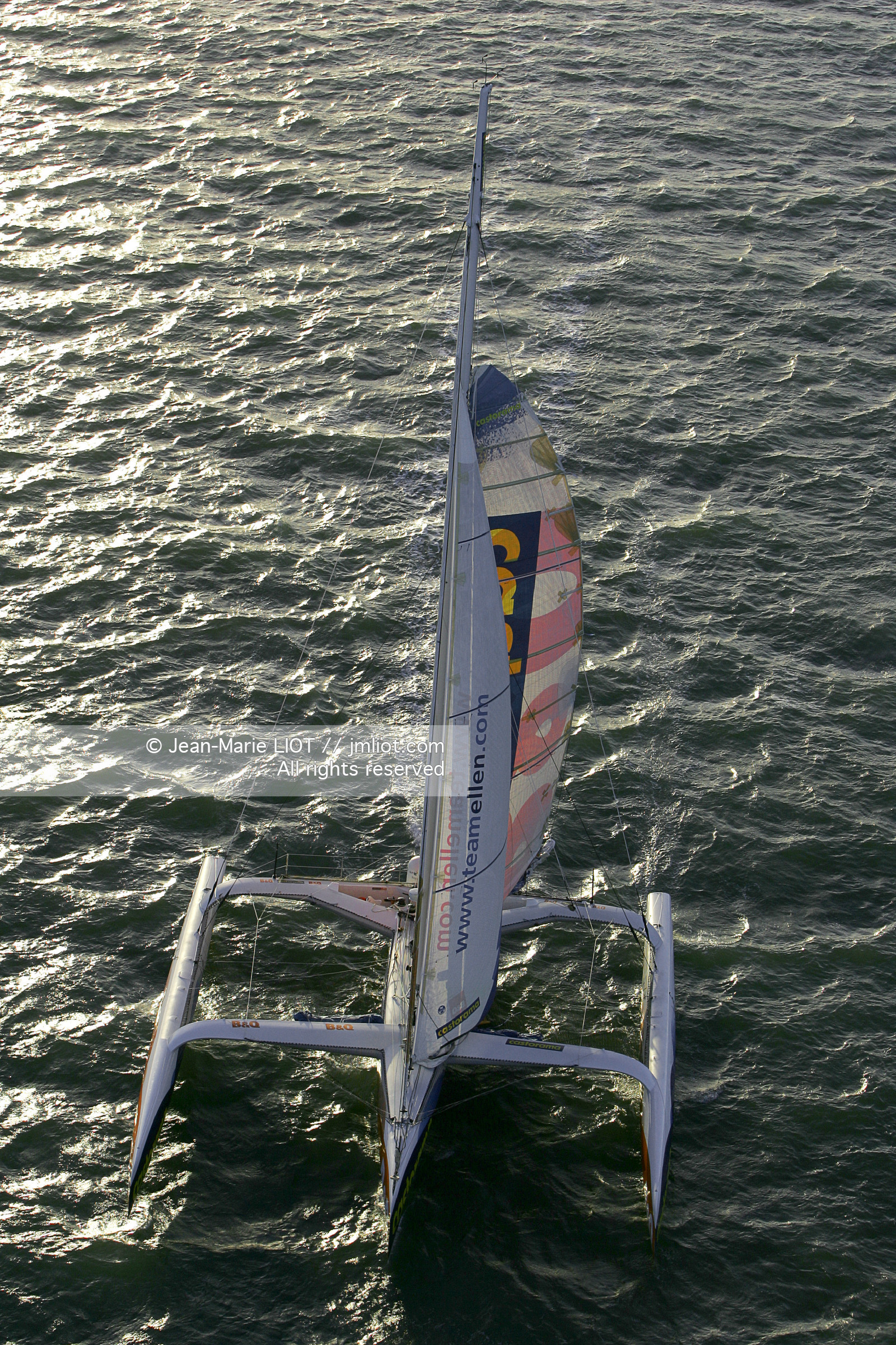 ELLEN MACARTHUR - MAXI TRIMARAN