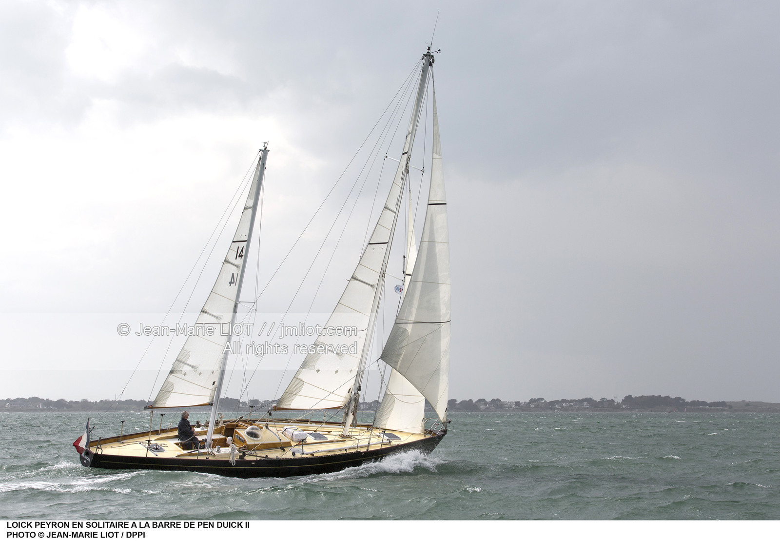 LOICK PEYRON A BORD DE PEN DUICK II