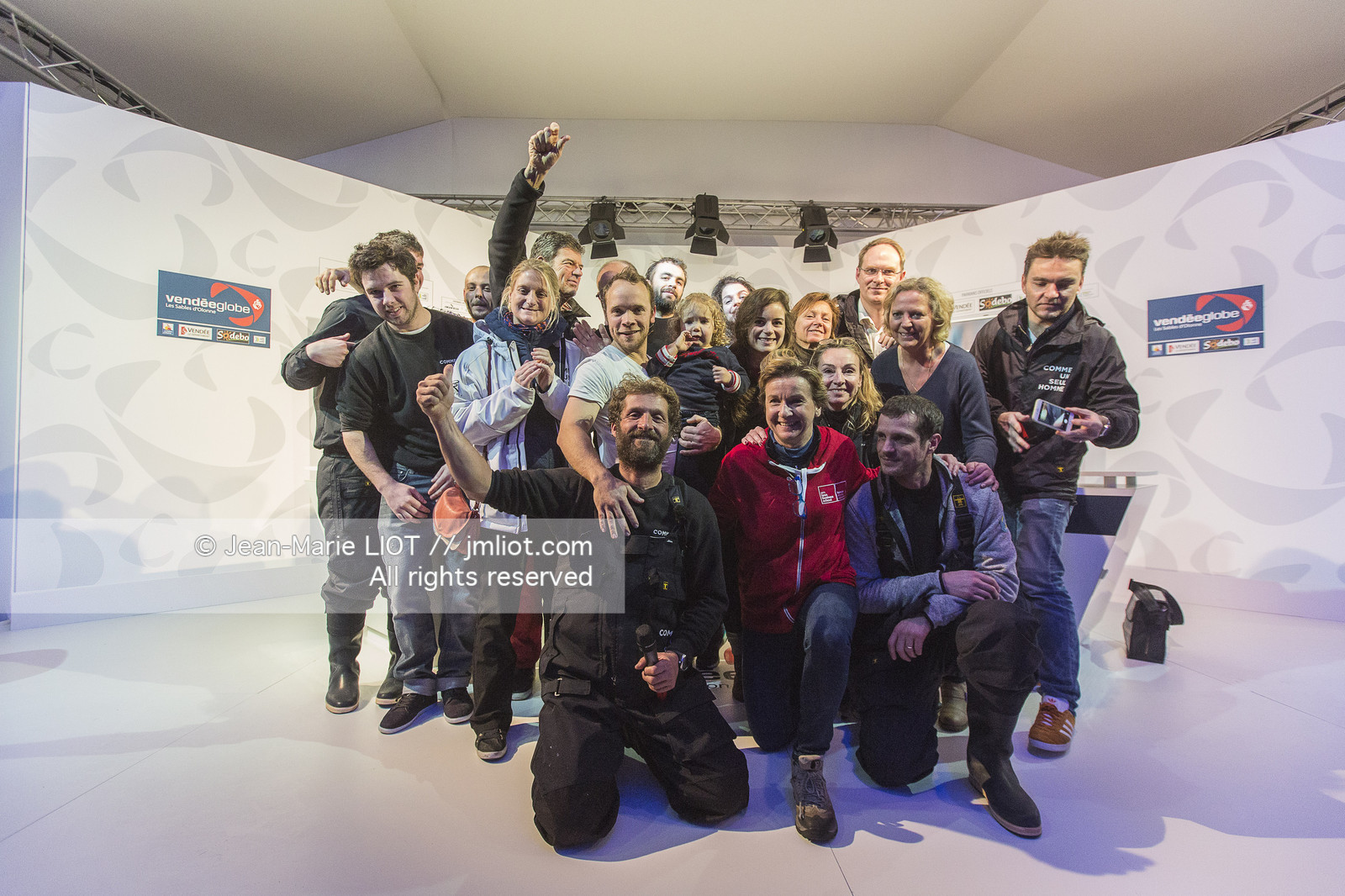 VENDEE GLOBE 2016-2017 - ARRIVEE ERIC BELLION - COMME UN SEUL HOMME
