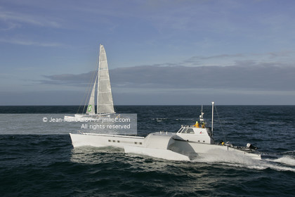 .Ocean Alchimist, Olivier de Kersauzon, off Ouessant, on december 29, 2004, Photo Jean-Marie LIOT - www.jmliot.com.