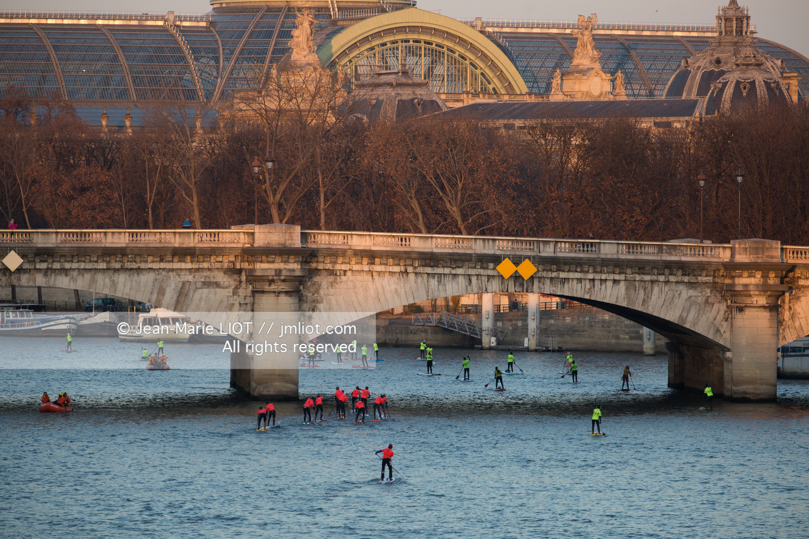PADDLE - LA SEINE - PARIS