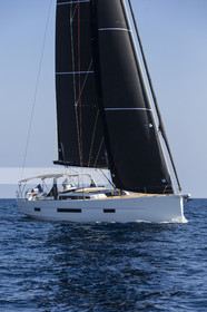 DUFOUR YACHTS 2017 - DUFOUR 63