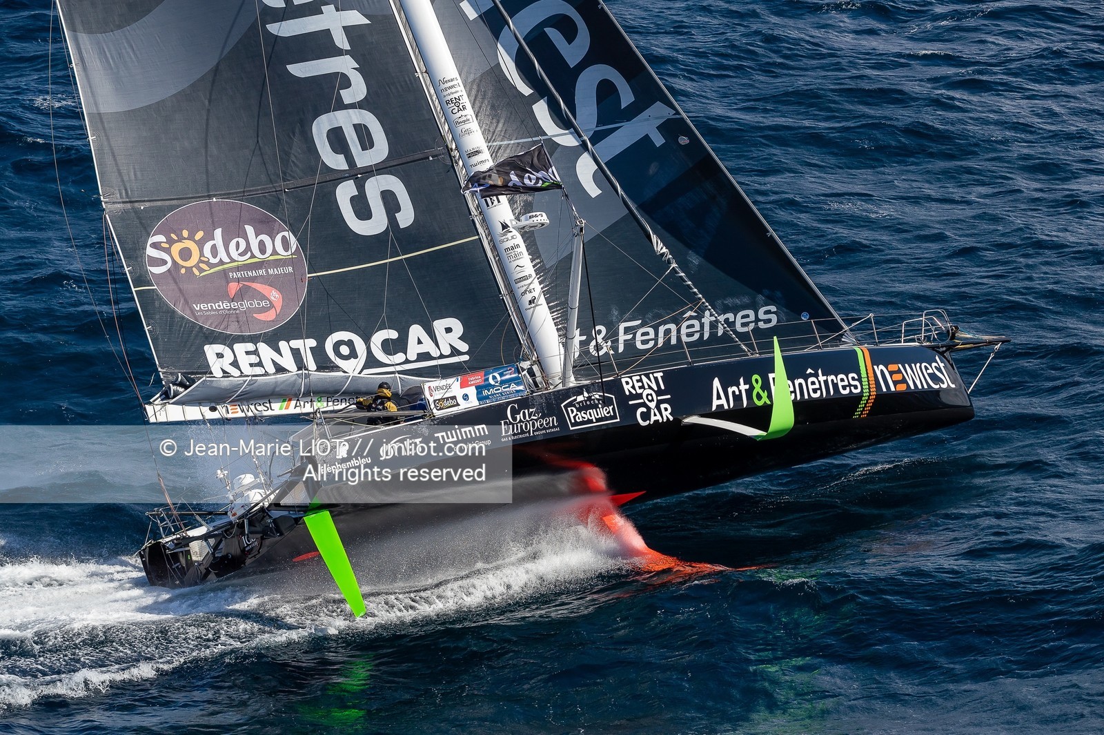 FABRICE AMEDEO 2020 - NEWREST ART ET FENETRES HELICO