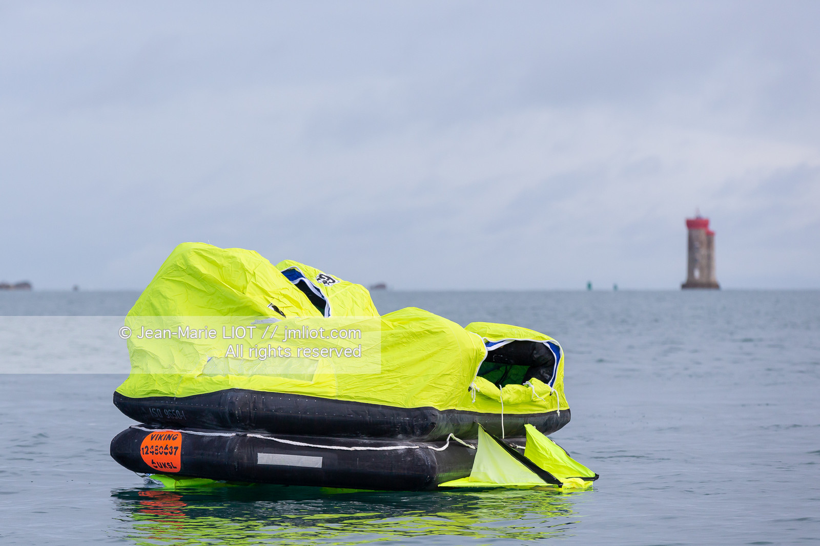 RADEAUX DE SURVIE - COMPARATIF