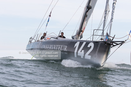 Itajaï (bresil) le 18 novembre 2015, arrivée de Yannick Bestaven et Pierre Brasseur à bord du Class 40 Le Conservateur, premier au classement des Class 40. .Photo © Jean-Marie Liot.