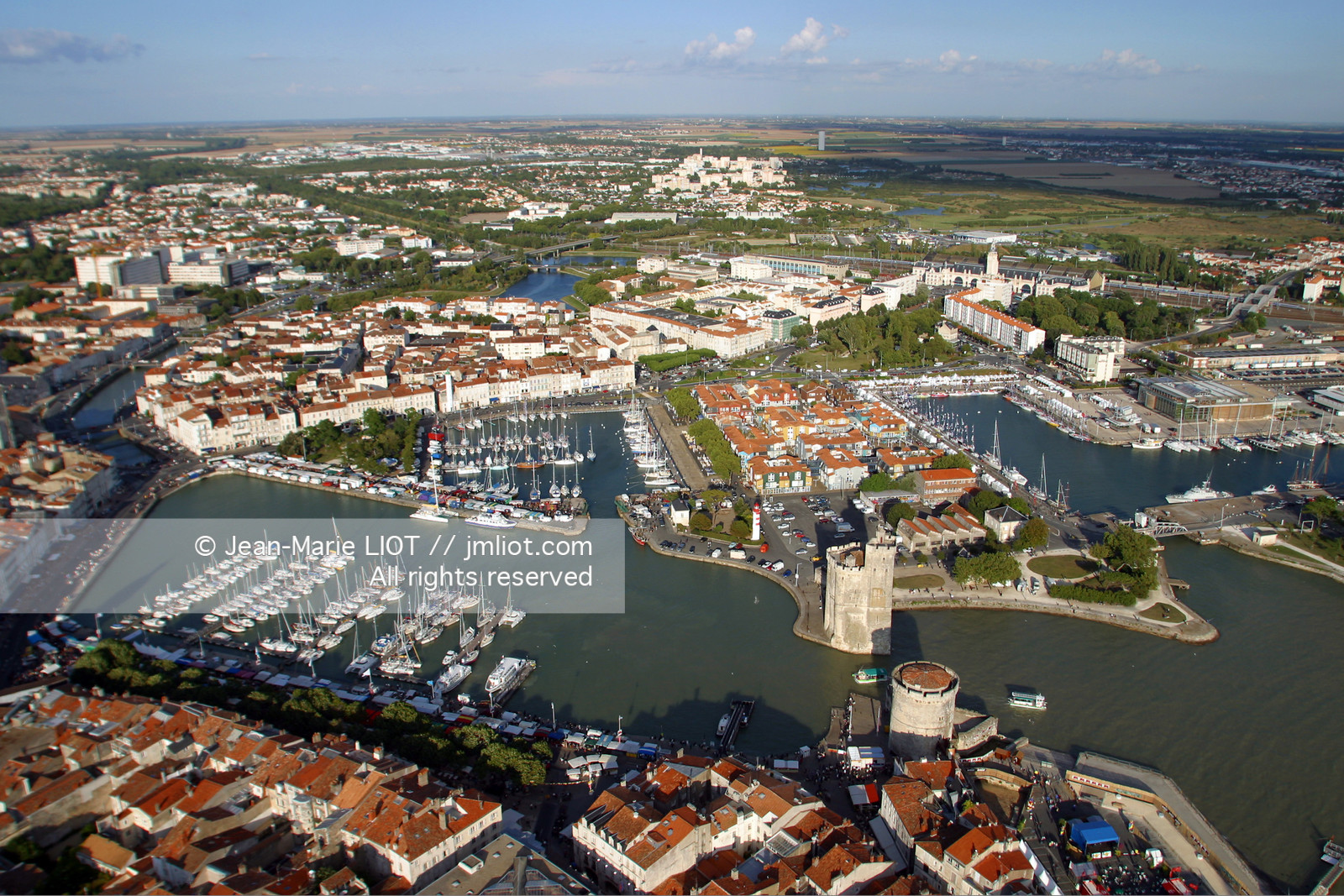LA ROCHELLE.PHOTO © JEAN-MARIE LIOT..