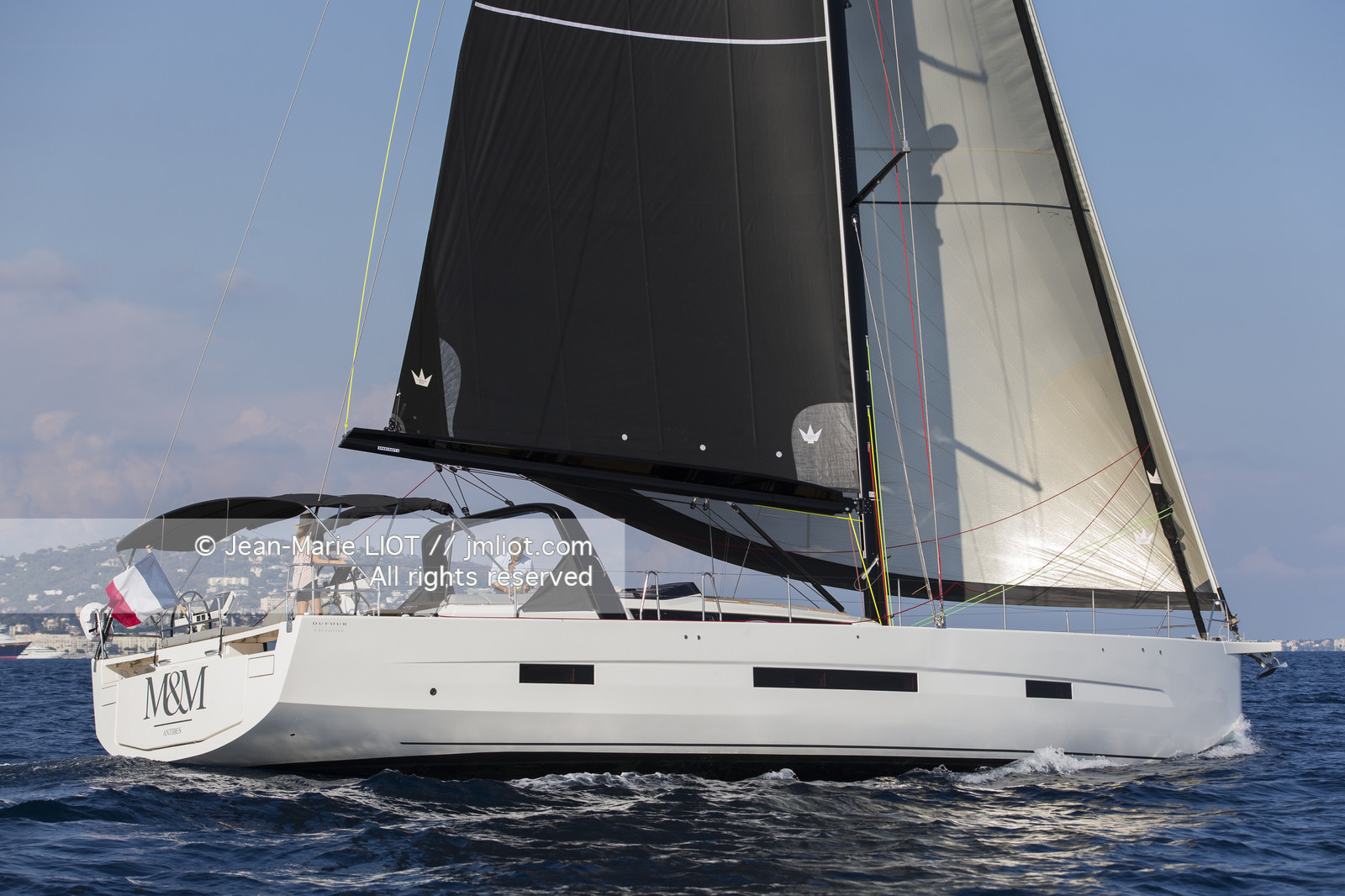 DUFOUR YACHTS 2017 - DUFOUR 63