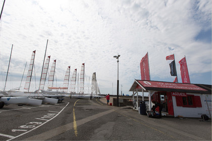 VOILES ET VOILIERS - RAID CATA EN BRETAGNE SUD
