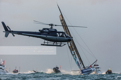 Les Sables d'Olonne, le 19 janvier 2017 arrivée d'Armel Le Cléac'h (FR) skipper de l'imoca Banque Populaire arrive 1er du Vendee globe 2016-2017. Photo © Jean-Marie Liot   DPPI