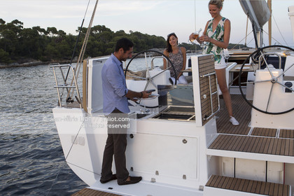 DUFOUR 46O.