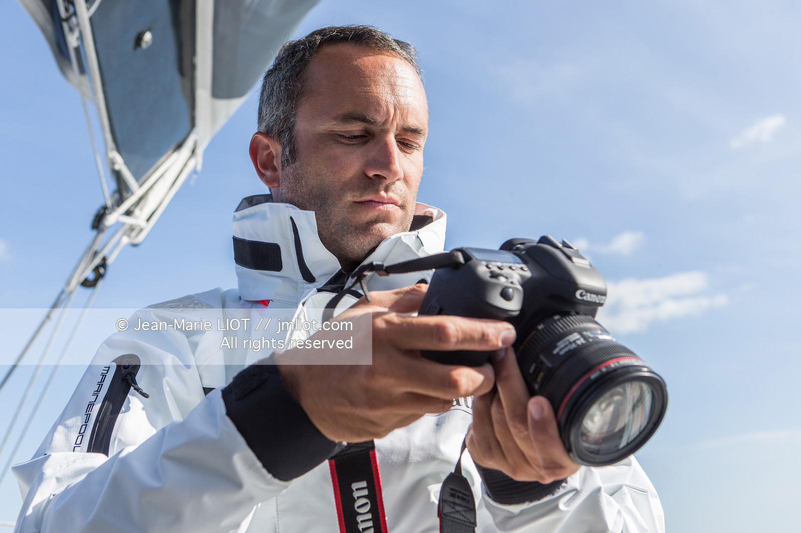 FABRICE AMEDEO - NEWREST MATMUT - VENDEE GLOBE 2016-2017