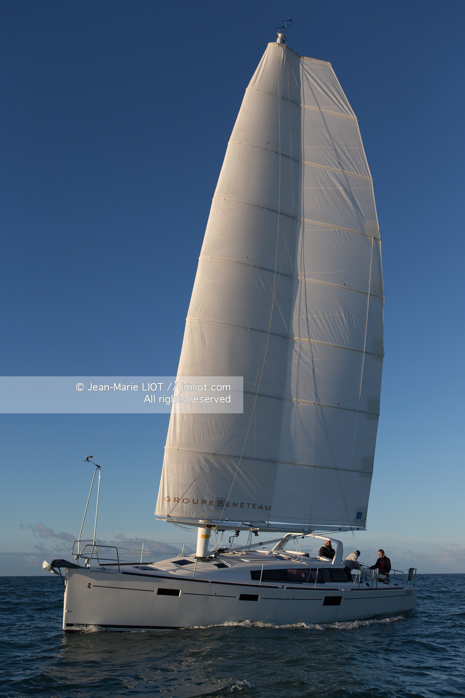 BENETEAU - MAT AUTO PORTE
