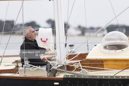 SAILING - THE TRANSAT - LOICK PEYRON - PEN DUICK II