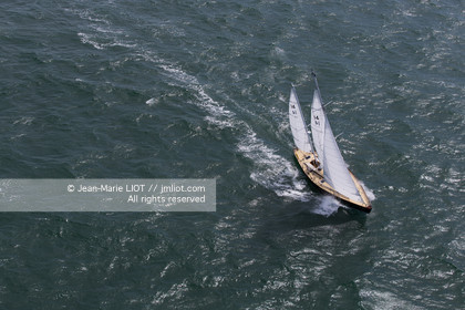 LOICK PEYRON A BORD DE PEN DUICK II