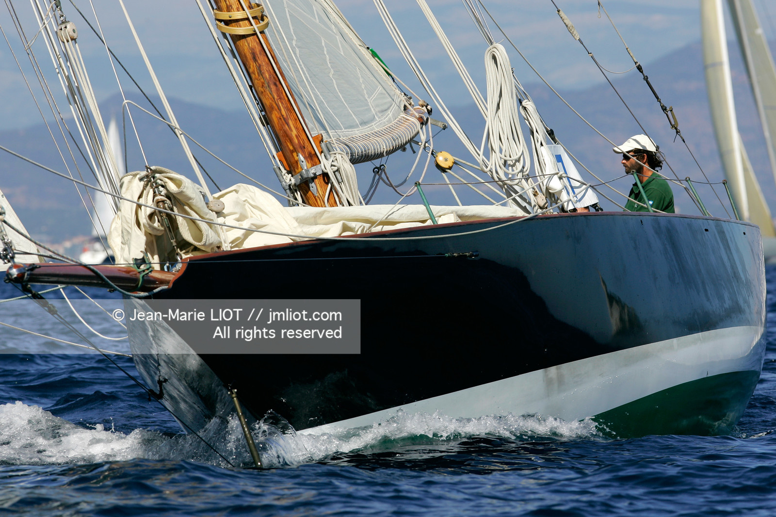 Voiles de Saint-Tropez 2006 à bord du Cambria-PHOTO-© JEAN-MARIE LIOT.