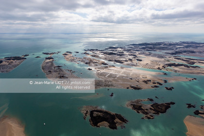 LES ILES CHAUSEY