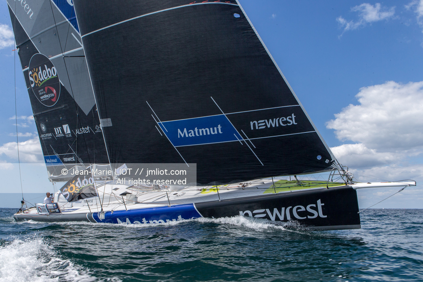 FABRICE AMEDEO - NEWREST MATMUT - VENDEE GLOBE 2016-2017