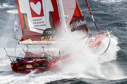 SAM DAVIES 2024 - IMOCA INITIATIVES COEUR - VENDEE GLOBE 2024-2025