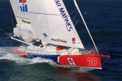 VENDEE GLOBE 2001- ROLAND JOURDAIN ARRIVAL