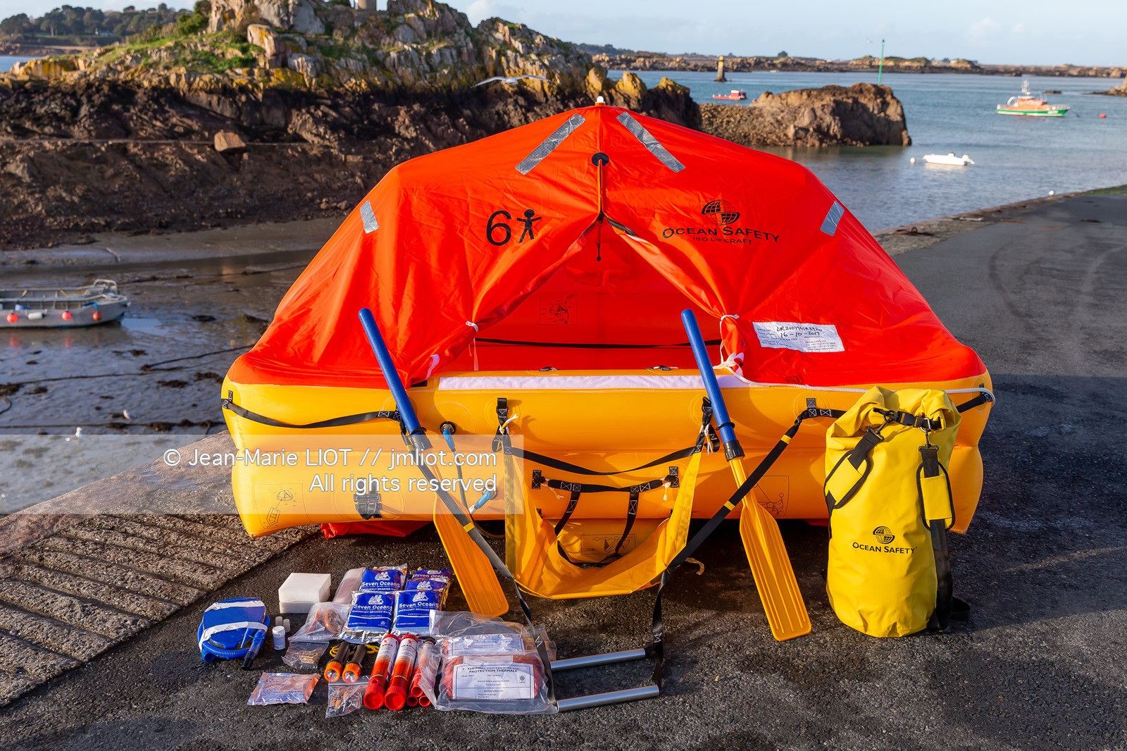 RADEAUX DE SURVIE - COMPARATIF