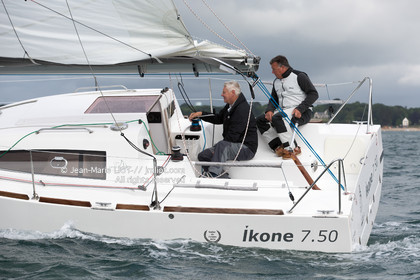 IKONE 750 - YACHT MAGAZINE ALLEMAGNE