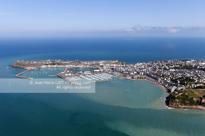 .AERIAL VIEW OF GRANVILLE - MANCHE.PHOTO © JEAN-MARIE LIOT