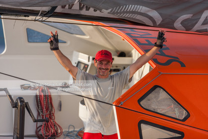ROUTE DU RHUM 2010 - ARRIVEE DE MARC GUILLEMOT