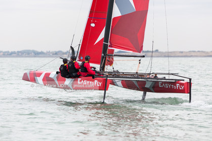 EASY TO FLY - EYOTY 2016