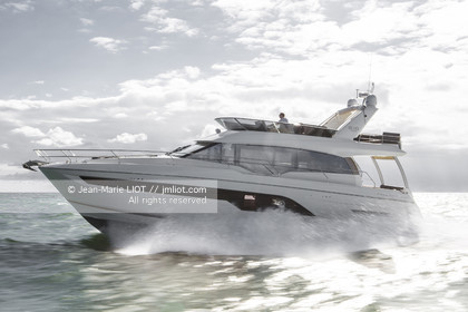 PRESTIGE YACHTS - PRESTIGE 630