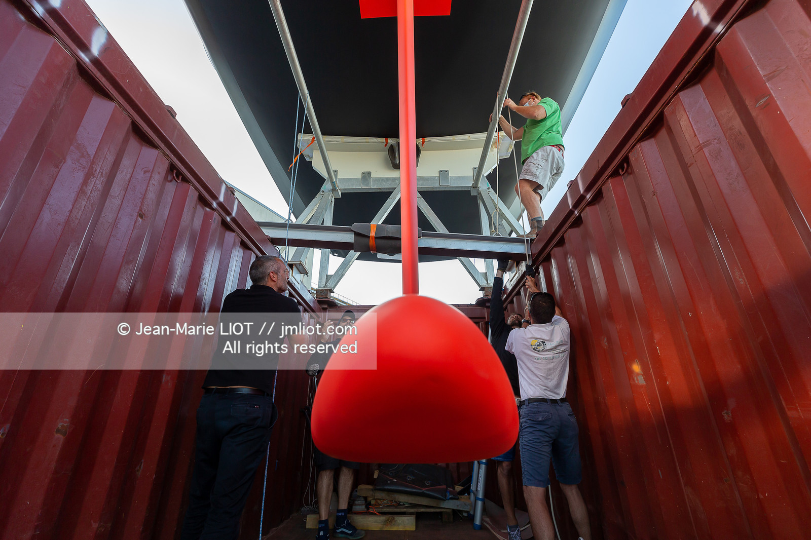 FABRICE AMEDEO - IMOCA NEWREST - ART & FENETRES 2020