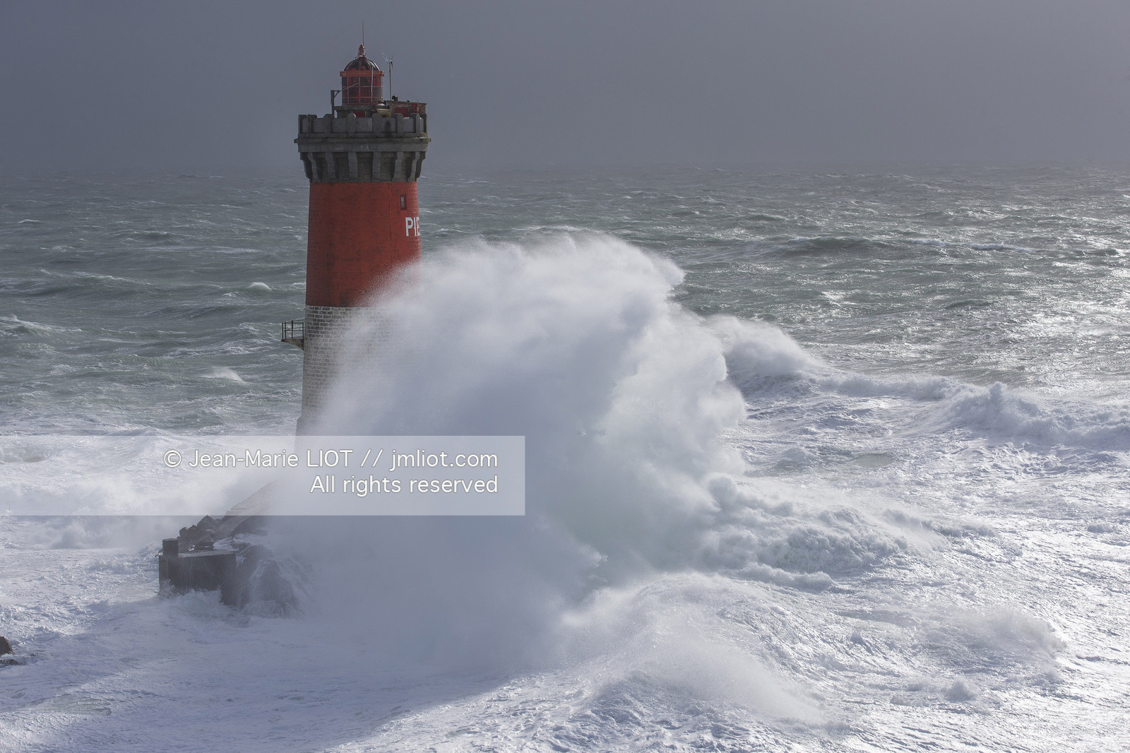 Les phares d'Iroise dans la tempête Ruth