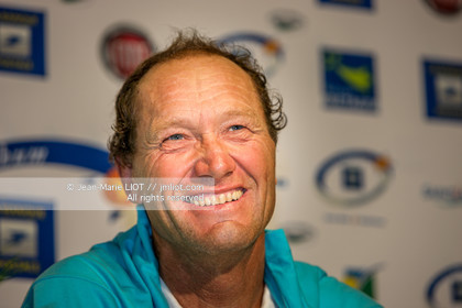 ROUTE DU RHUM 2010 - ARRIVEE DE FRANCIS JOYON
