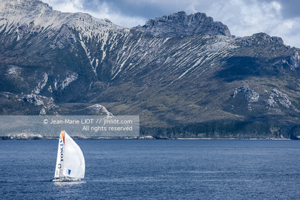 090107VG09090105FONCIA_L7A4747 .jpg