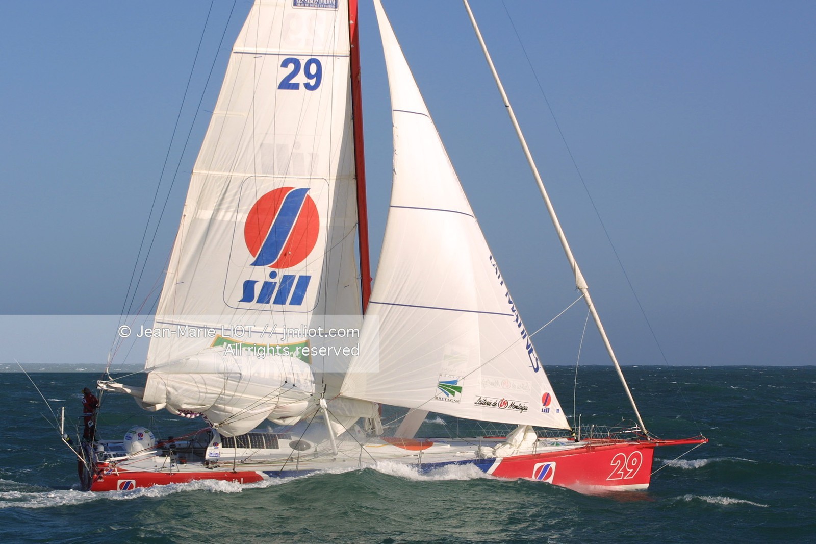 VENDEE GLOBE 2001- ROLAND JOURDAIN ARRIVAL