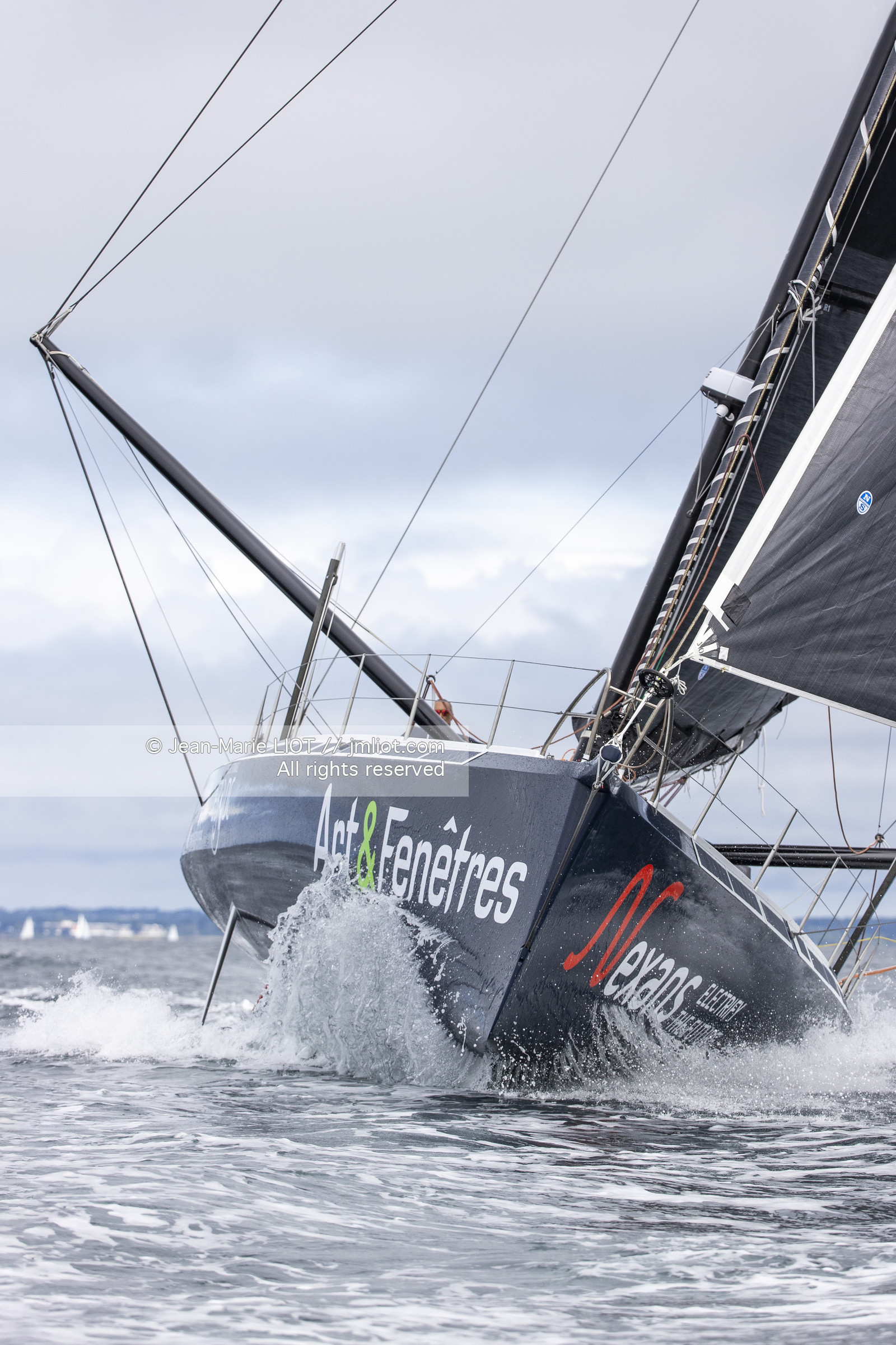 FABRICE AMEDEO 2023 - PREMIERE NAVIGATION IMOCA