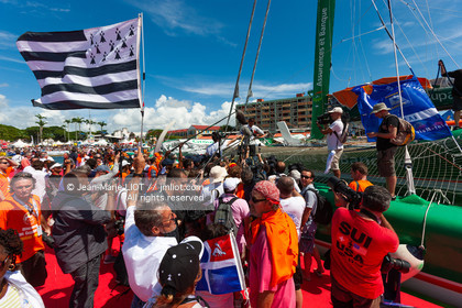 ROUTE DU RHUM 2010 - FRANCK CAMMAS - ARRIVEE