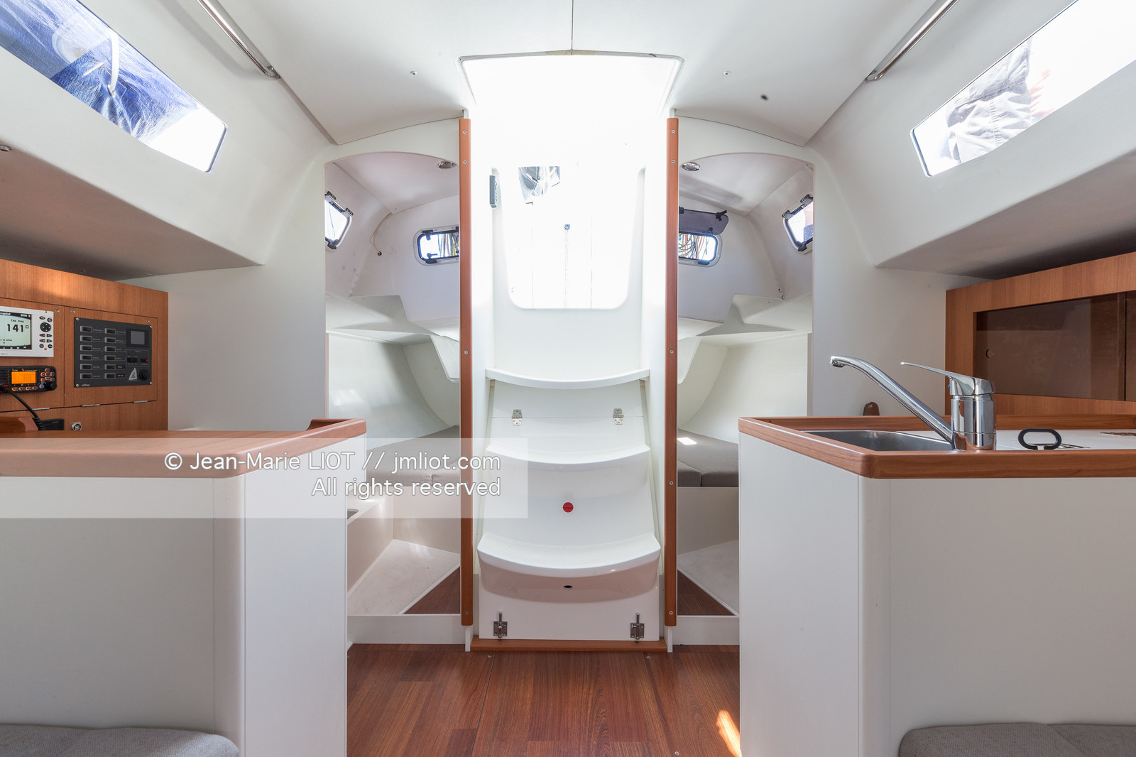 J COMPOSITES - J 99