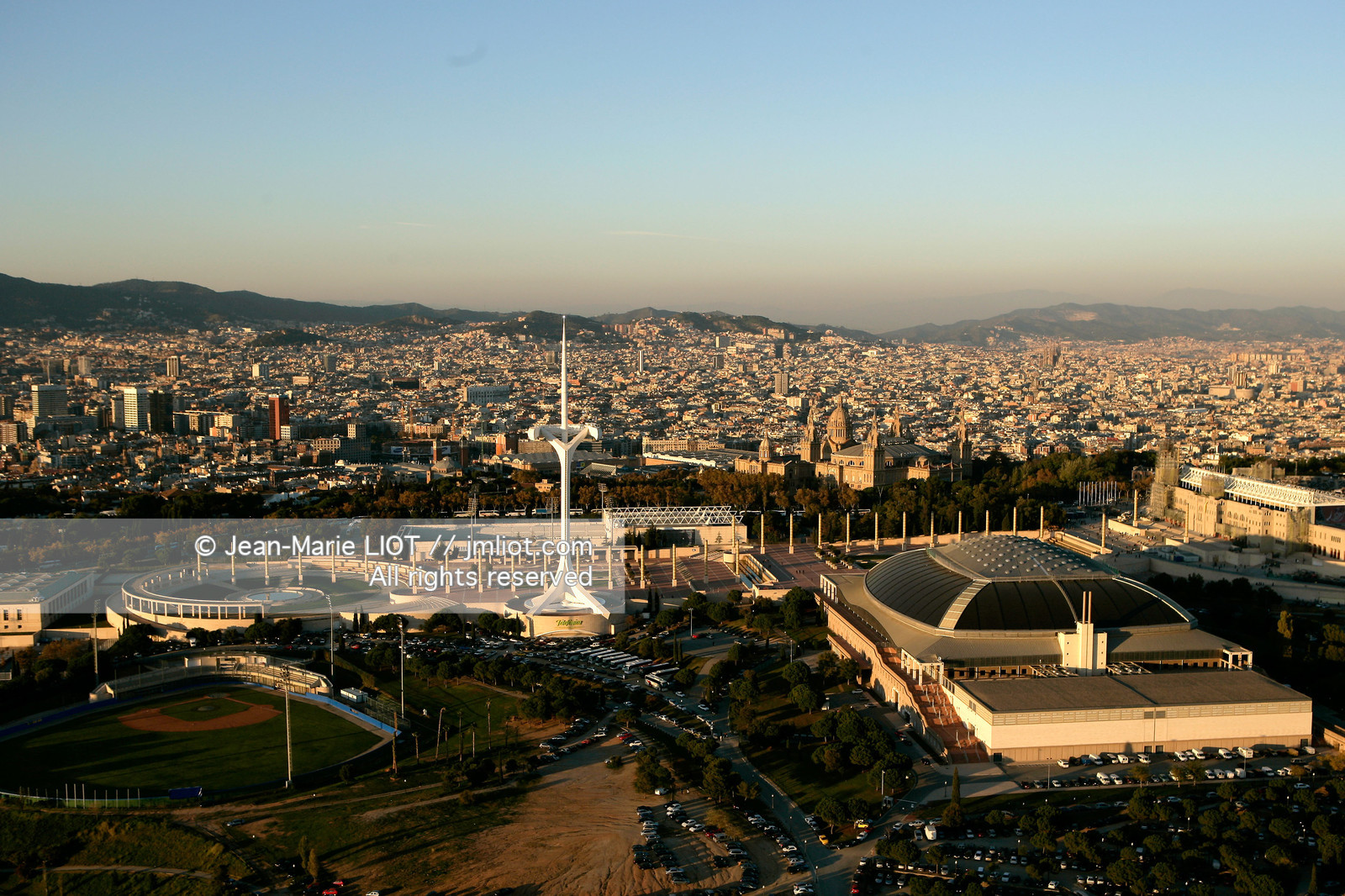 BARCELONA WORLD RACE 2007