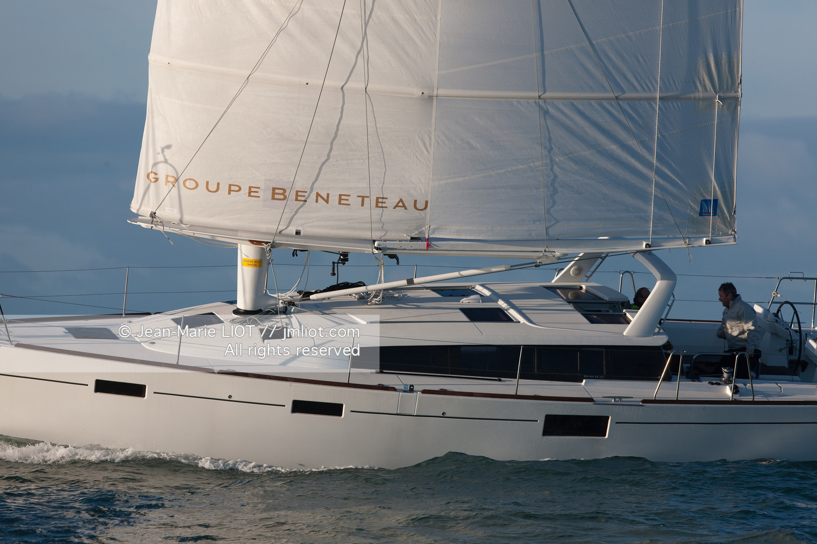 BENETEAU - MAT AUTO PORTE