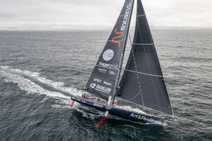 FABRICE AMEDEO 2023 - PREMIERE NAVIGATION IMOCA
