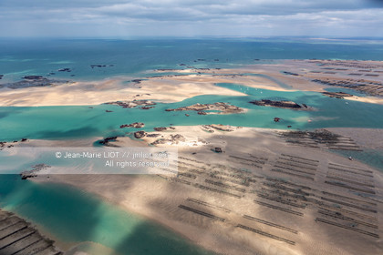 LES ILES CHAUSEY