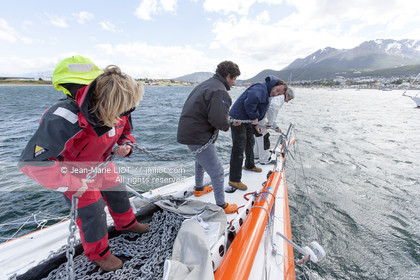 090107VG09_L7A5595