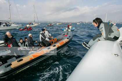 .   .Start Ellen MacArthur onboard maxi-trimaran B&Q Castorama, trying to beat Solo Handed Round the World record, in Falmouth (GB), on november 27, 2004, photo : Jean-Marie LIOT - www.jmliot.com
