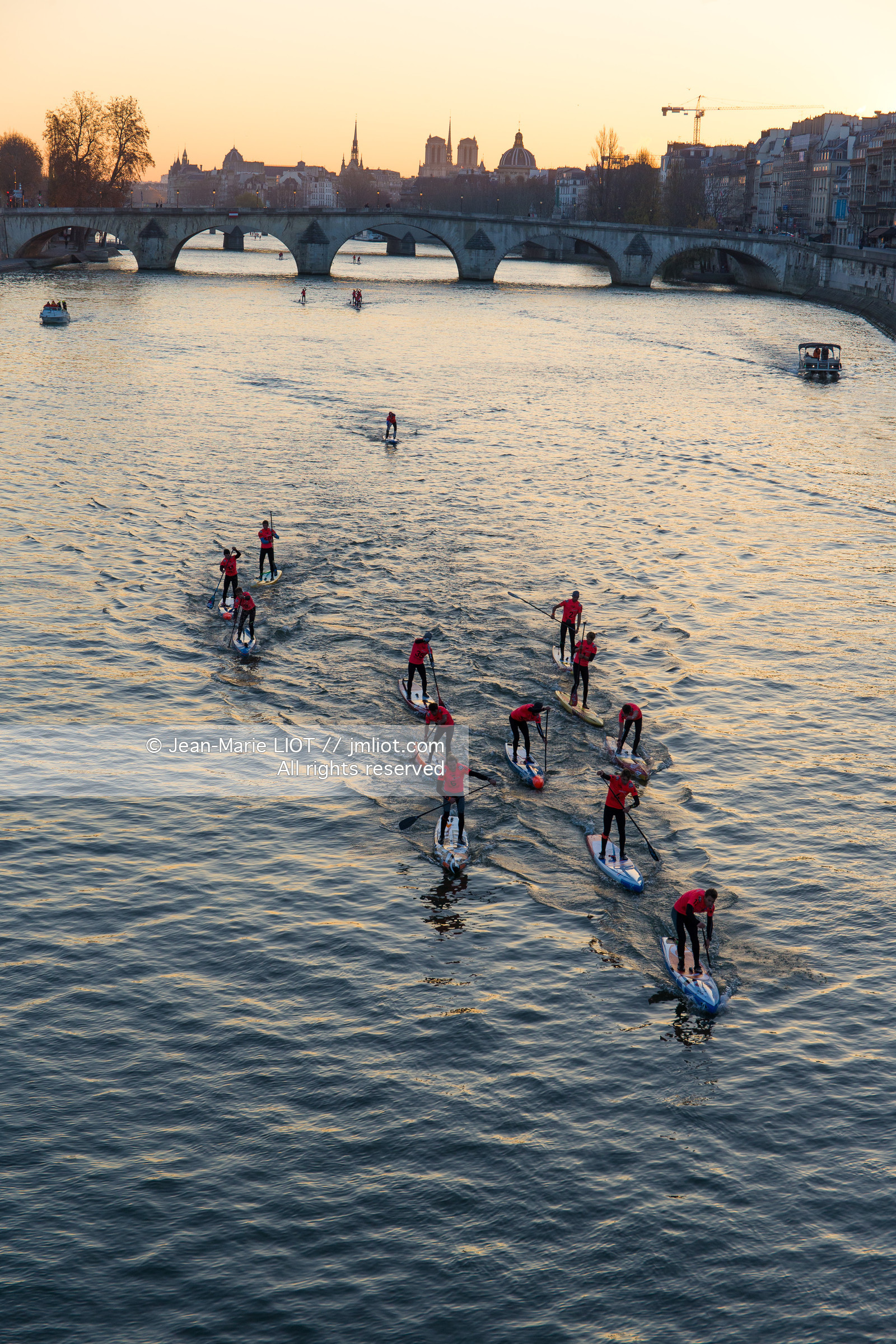 PADDLE - LA SEINE - PARIS