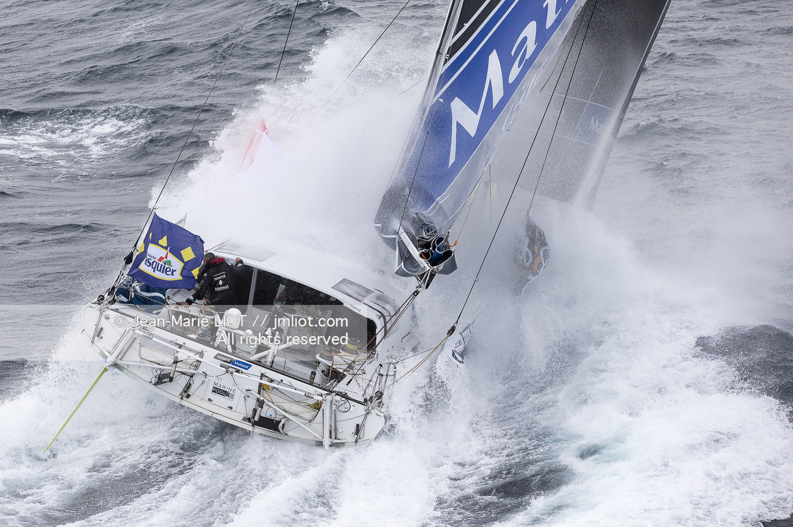 FABRICE AMEDEO - NEWREST-MATMUT - VENDEE GLOBE 2016-2017