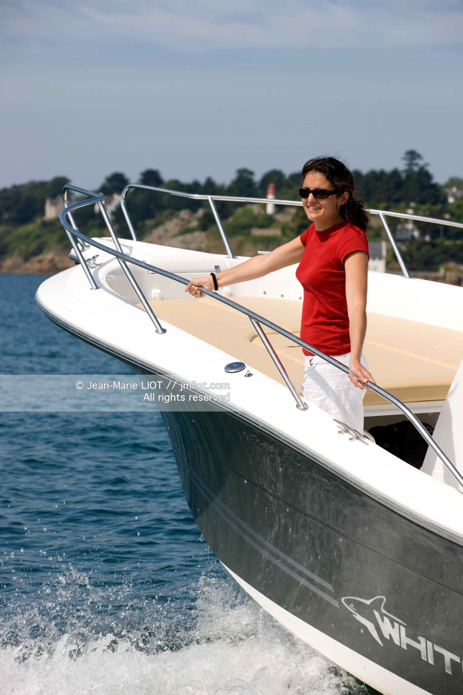 WHITE SHARK 226