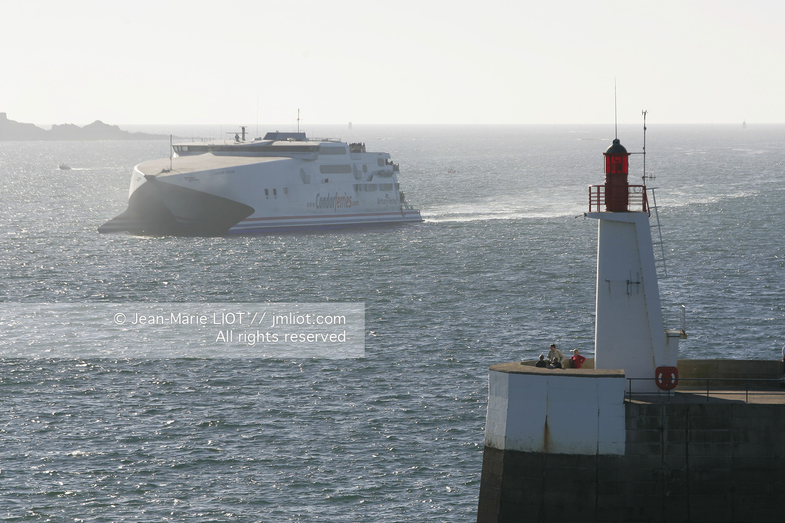 PHOTO © JEAN-MARIE LIOT