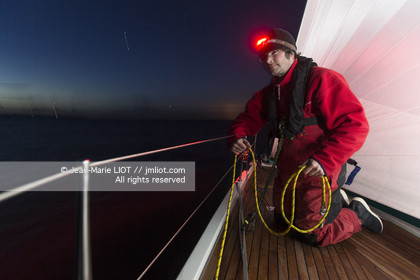 VOILE MAGAZINE - 100 MILLES A BORD