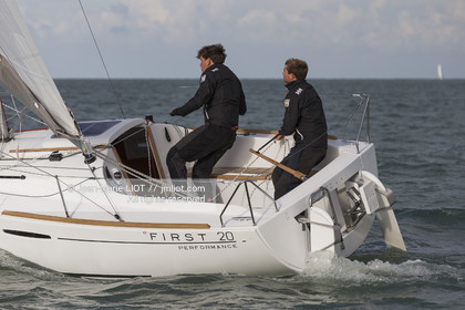 BENETEAU FIRST 20 PERFORMANCE.